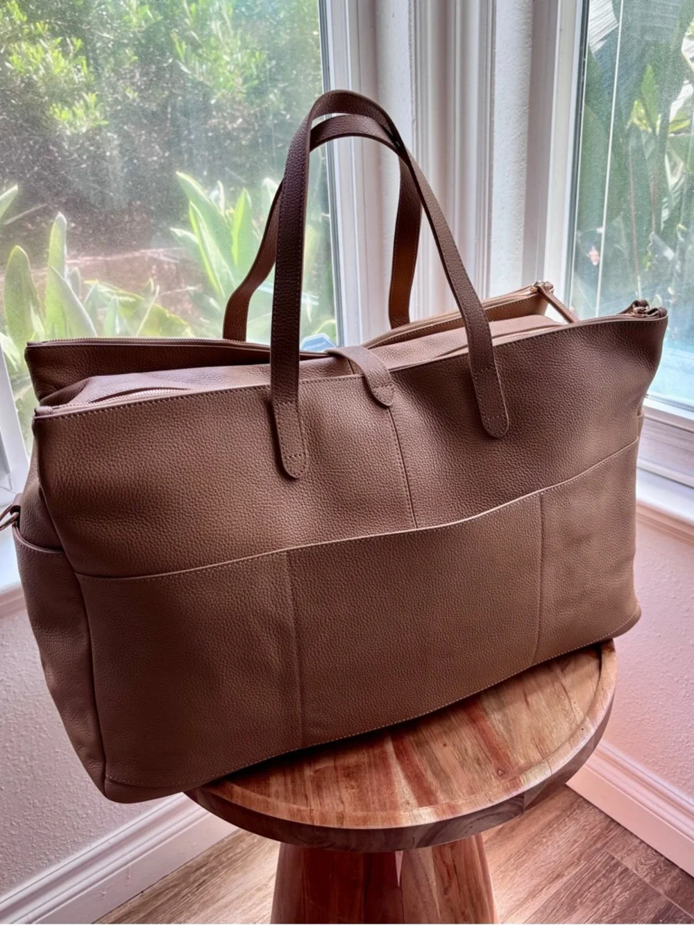 Quince Italian Leather Weekender Bag Golden Tan Travel Duffel Tote NWT - Picture 4 of 9